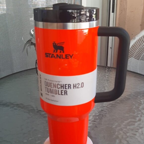 Stanley Steel H2.0 Flowstate Quencher Tumbler - 40 oz Made for USA Original - Picture 6 of 10